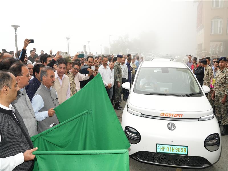 CM flags off 20 e-taxies under RGSSY