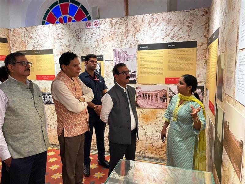 CM visits Partition Museum in Amritsar