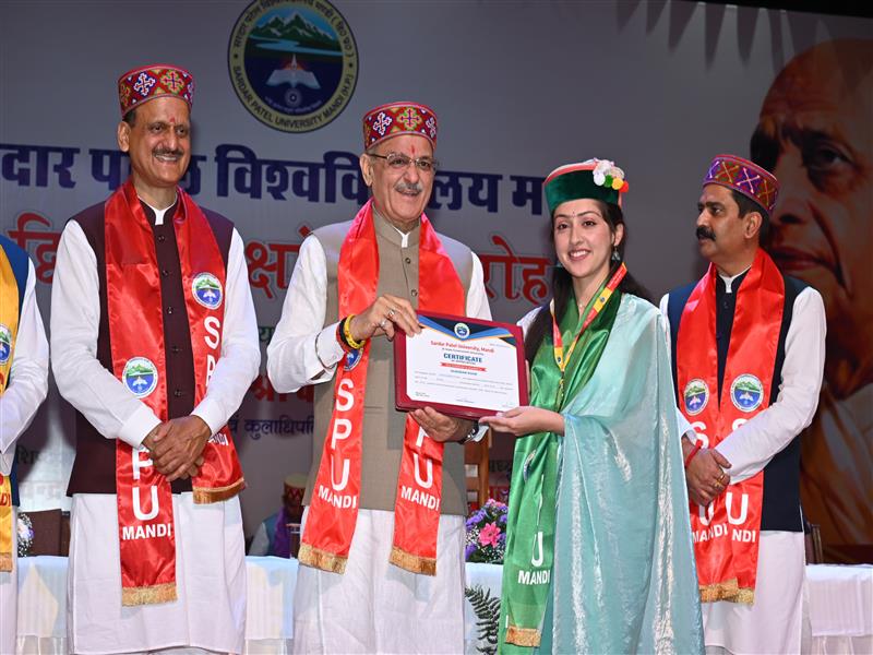 Governor presides over 2nd  Convocation of Sardar Patel University